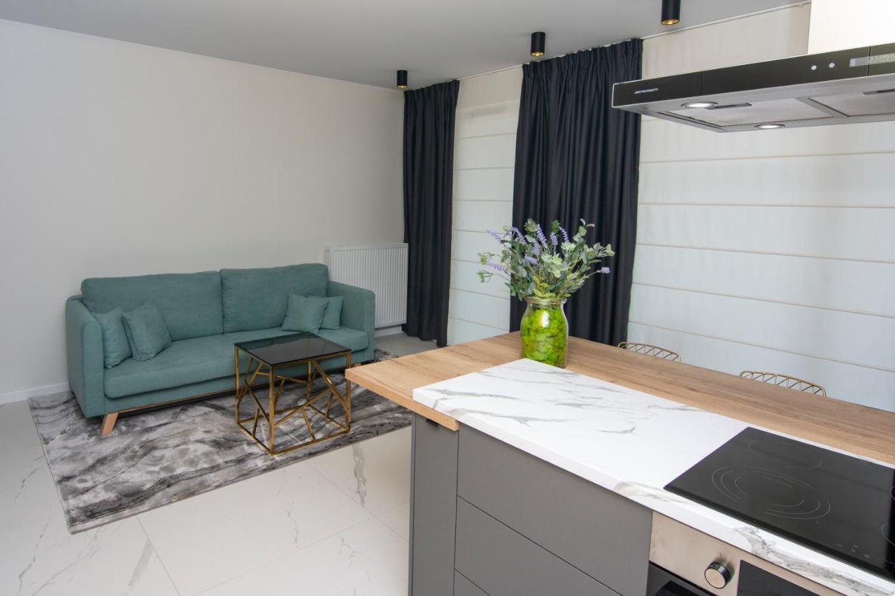 El Apartments - Aries พอซนาน ภายนอก รูปภาพ