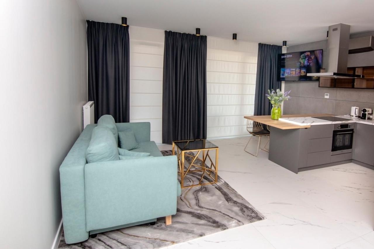 El Apartments - Aries พอซนาน ภายนอก รูปภาพ