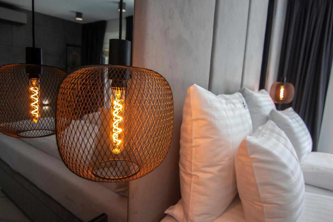 El Apartments - Aries พอซนาน ภายนอก รูปภาพ