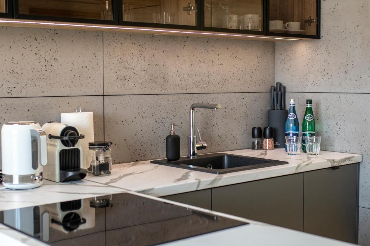 El Apartments - Aries พอซนาน ภายนอก รูปภาพ