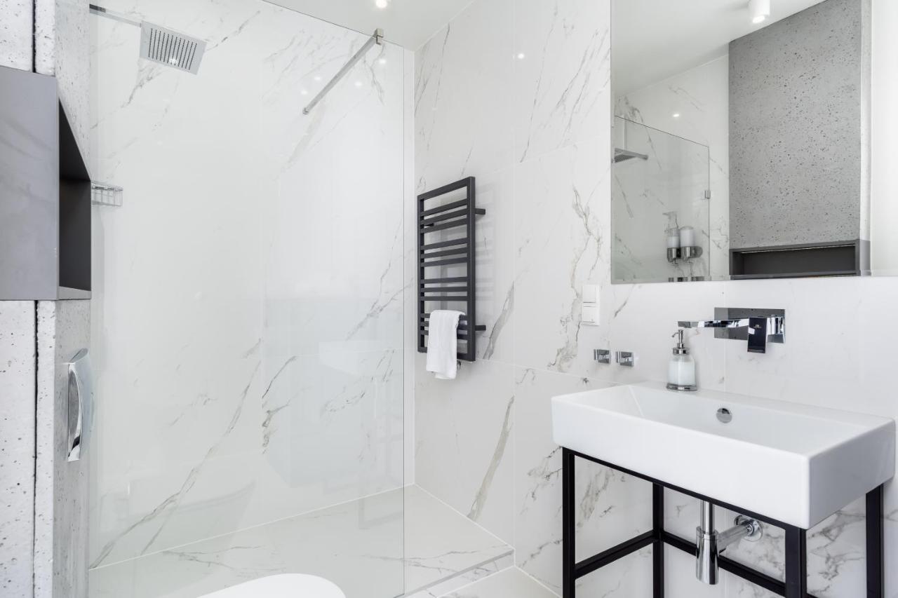 El Apartments - Aries พอซนาน ภายนอก รูปภาพ
