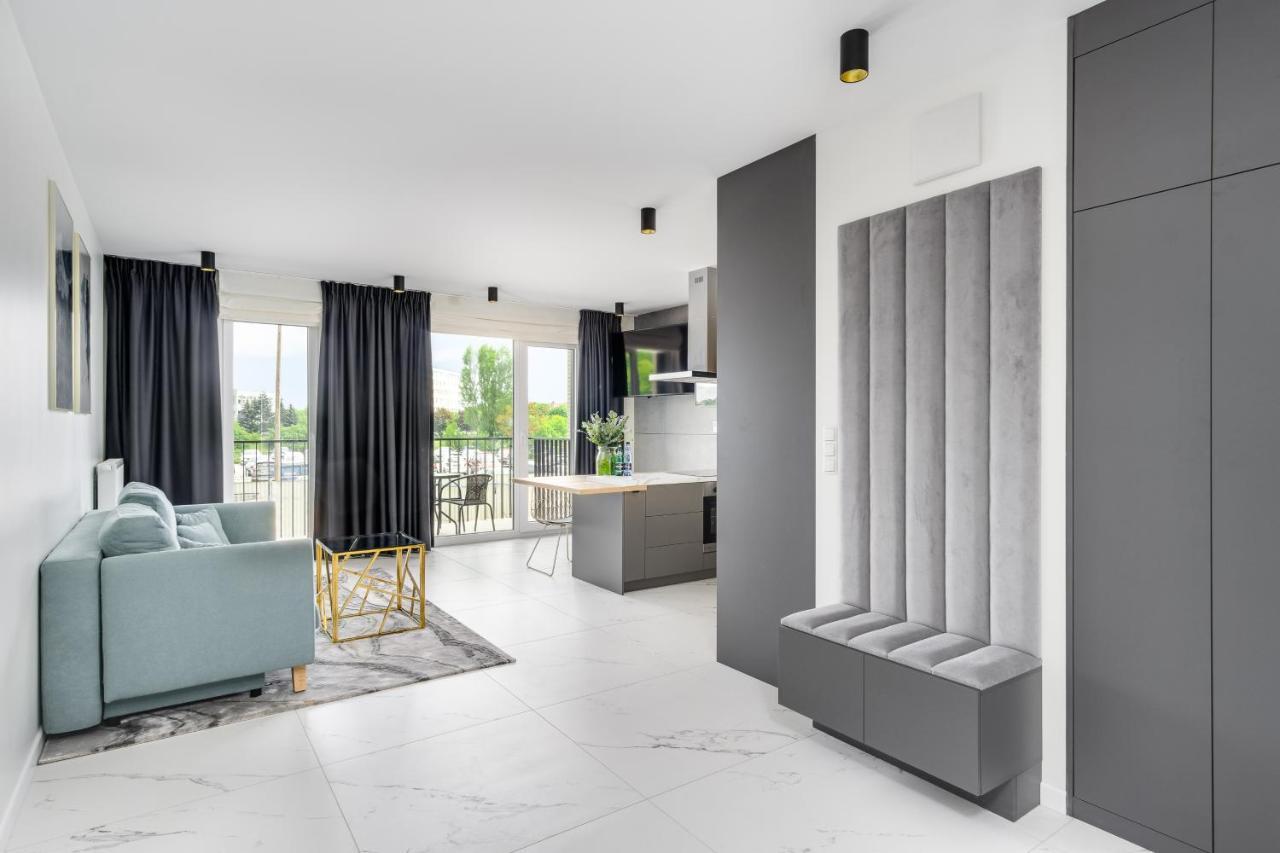 El Apartments - Aries พอซนาน ภายนอก รูปภาพ