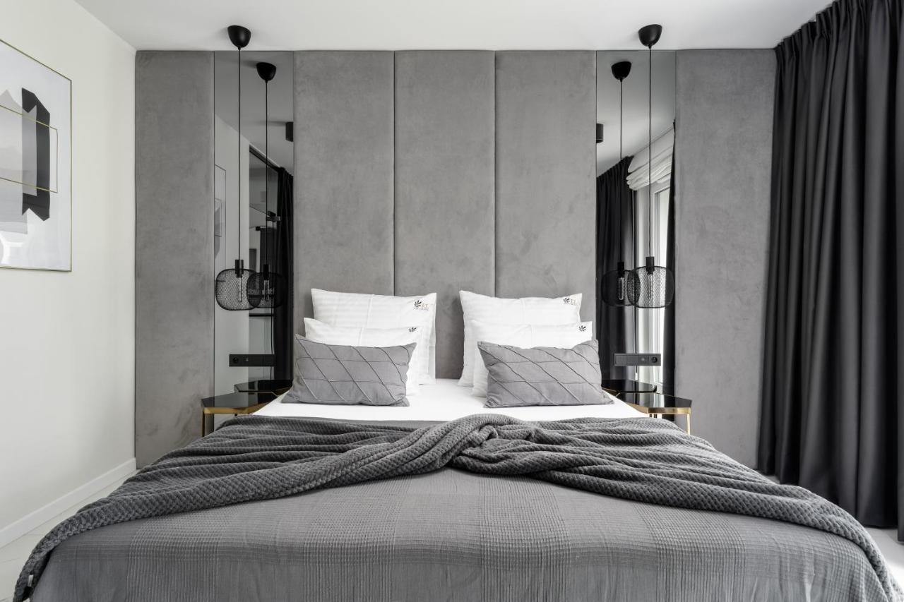 El Apartments - Aries พอซนาน ภายนอก รูปภาพ