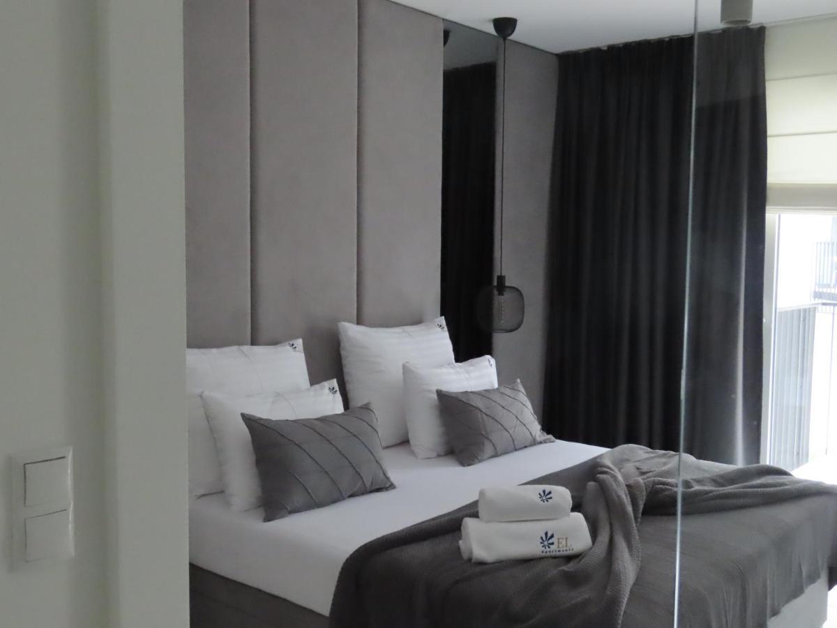 El Apartments - Aries พอซนาน ภายนอก รูปภาพ